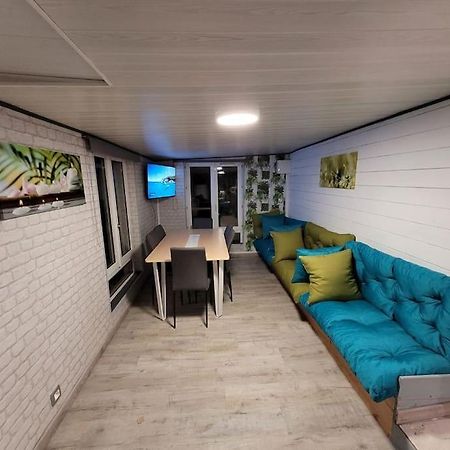 Beau Chalet 6 Personnes Avec Jacuzzi Tilly-sur-Seulles Exterior foto