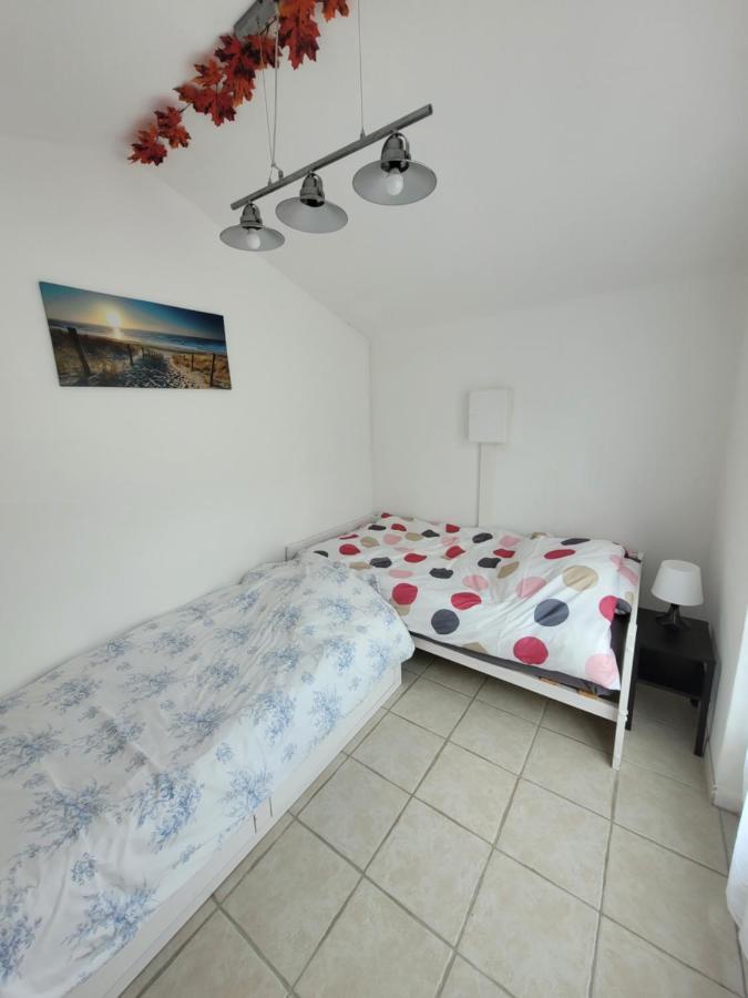 Beau Chalet 6 Personnes Avec Jacuzzi Tilly-sur-Seulles Exterior foto