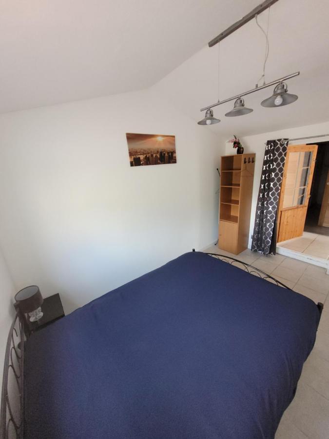 Beau Chalet 6 Personnes Avec Jacuzzi Tilly-sur-Seulles Exterior foto