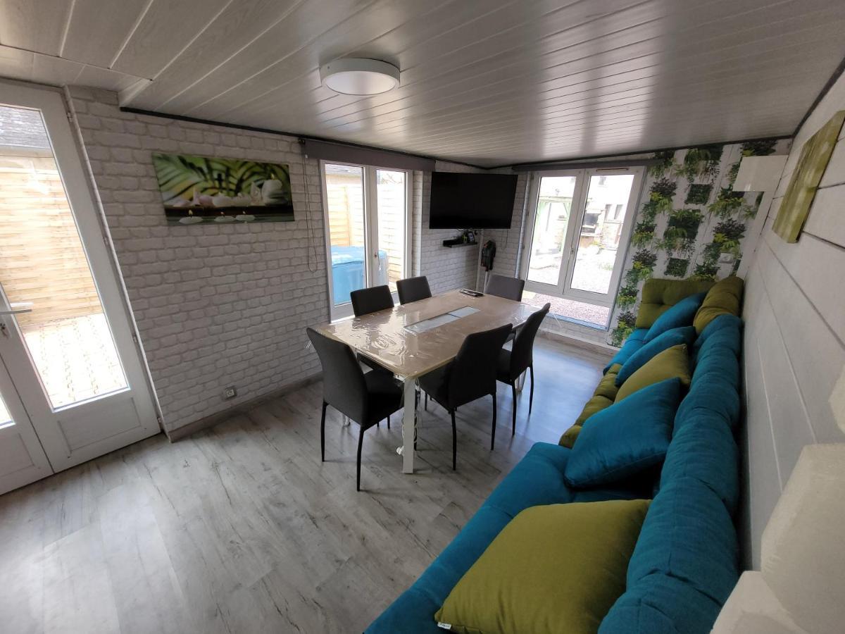 Beau Chalet 6 Personnes Avec Jacuzzi Tilly-sur-Seulles Exterior foto